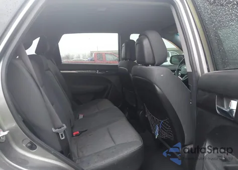 2013 Kia Sorento Lx from USA, damaged, VIN 5XYKT3A17DG332977